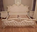 Classic Carving Bed by Complete Wood Interior