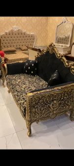 Carved Royal Sofa Set - Image 3